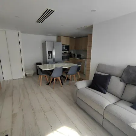 Maison Entiere 2 4 Personnes 別荘 ユスタリッツ